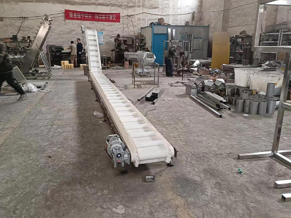 金昌Z型裙邊皮帶給料機